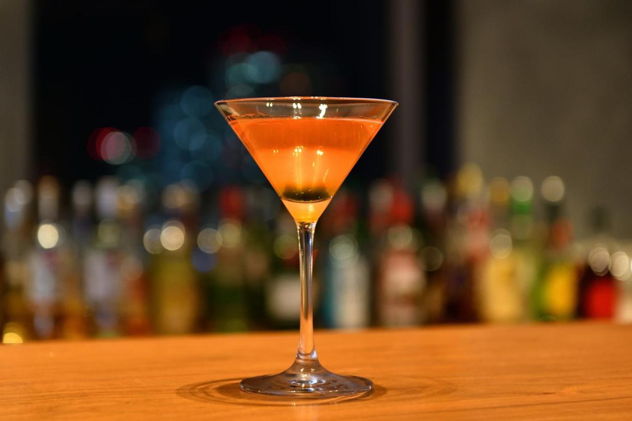 Nagoya Prince Hotel Sky Tower Buitenkant foto A martini glass
