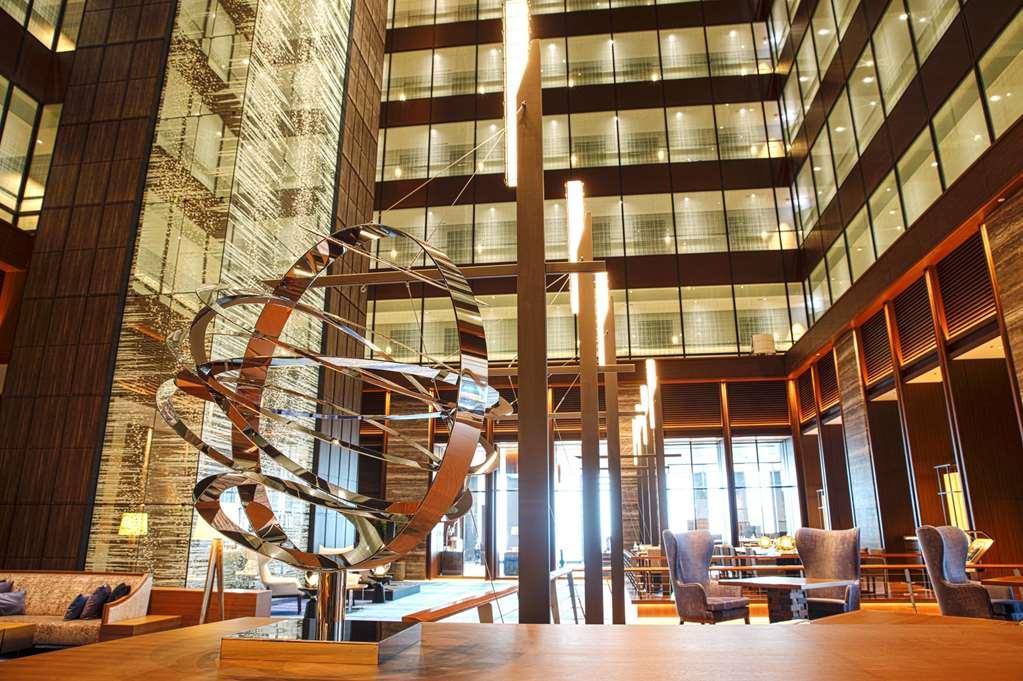 Nagoya Prince Hotel Sky Tower Interieur foto The interior of the hotel
