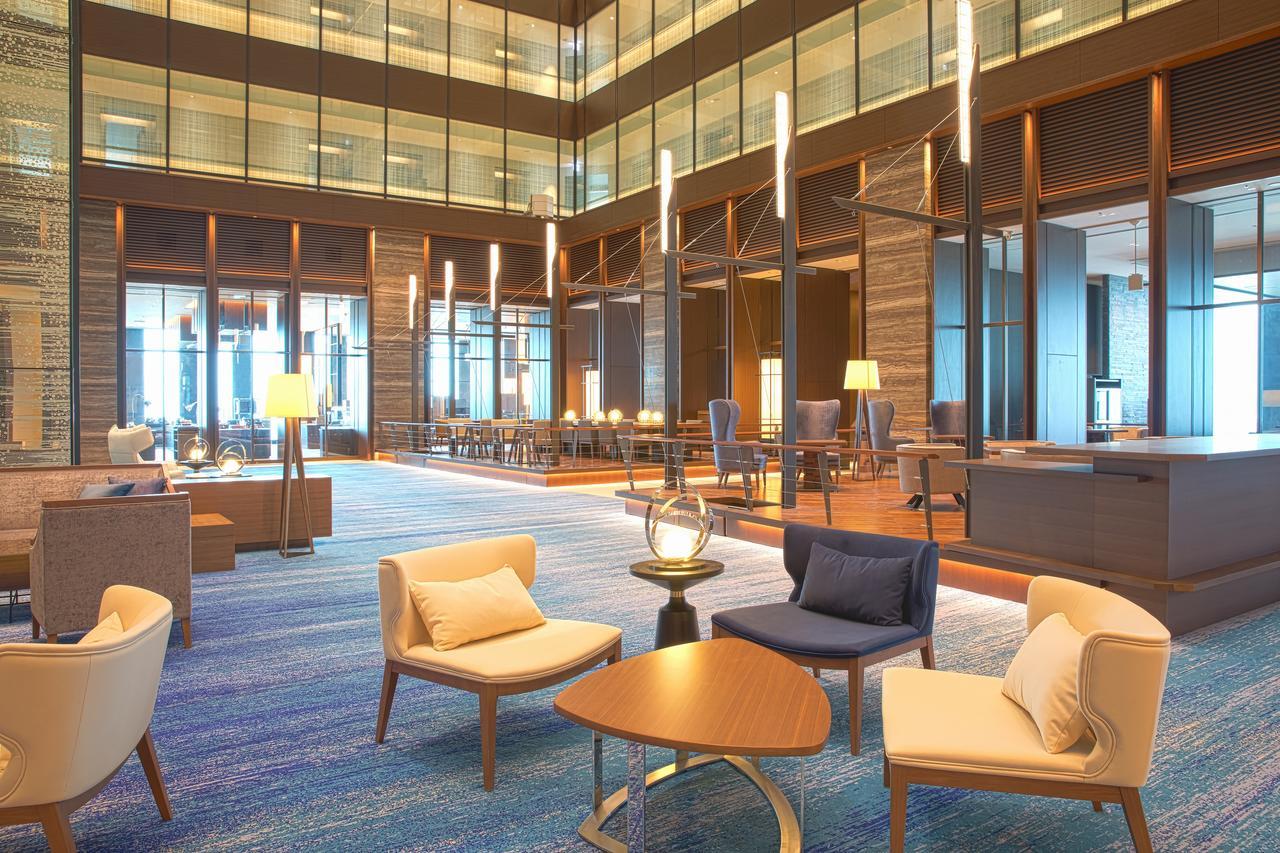 Nagoya Prince Hotel Sky Tower Buitenkant foto The lobby of the hotel